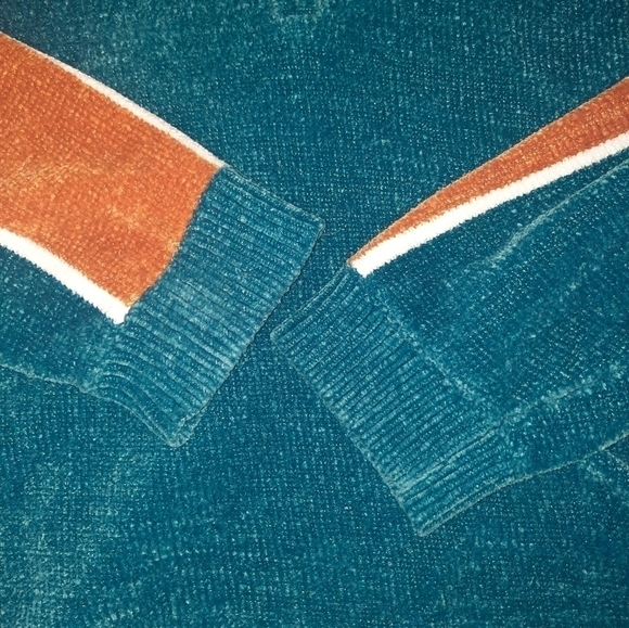 Urban Outfitters Juno Velour Half-Zip Sweater - Picture 8 of 11